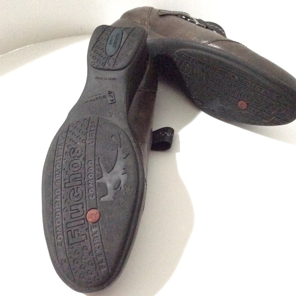 Fluchos dark brown leather slip in shoes - Picture 4 of 9